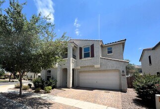 Building Photo - COMING SOON! LYONS GATE 5 BDRM + LOFT W CO...