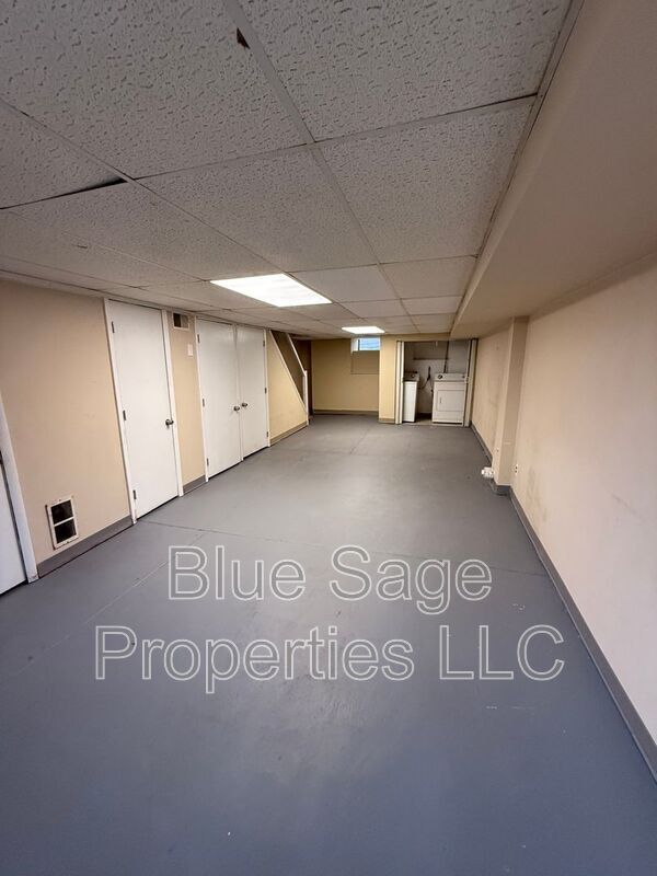 Building Photo - 37 Concord Rd