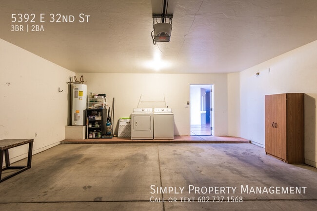 Building Photo - 5392 E 32nd St