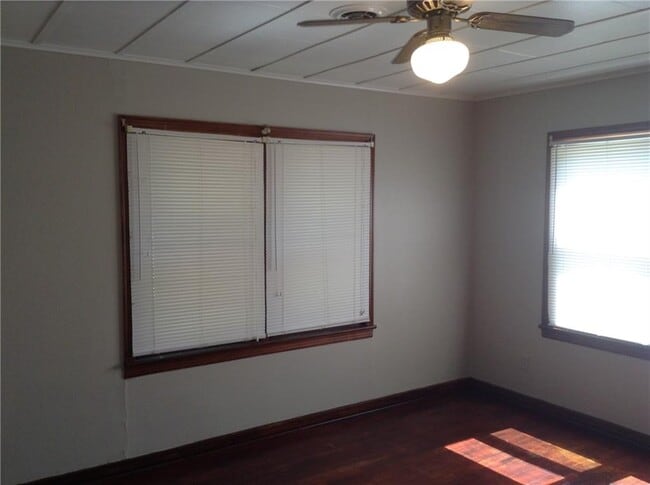 Building Photo - 2090 S Mt Olive St