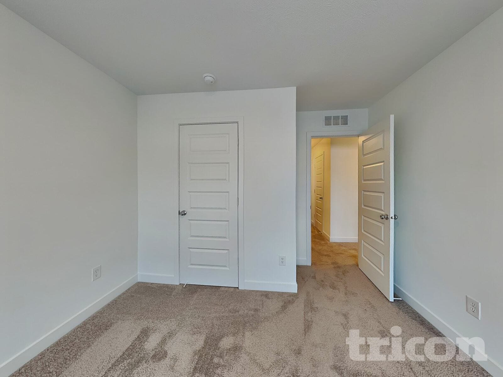 Building Photo - 11827 Moorfield Ln