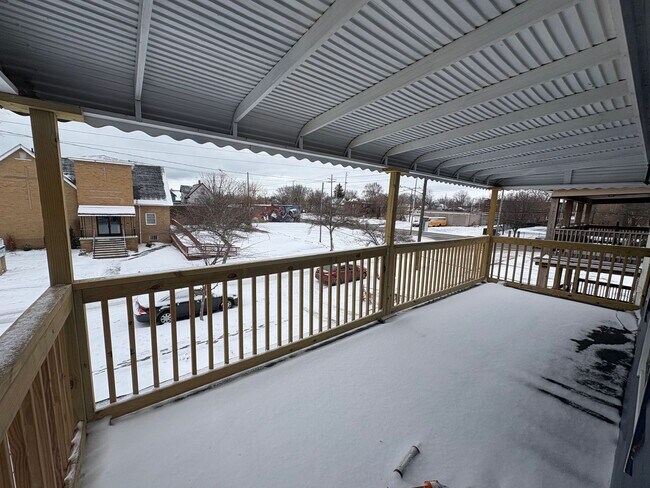 Building Photo - 10410-10412 Adams Ave Cleveland Oh 44108  .SSC