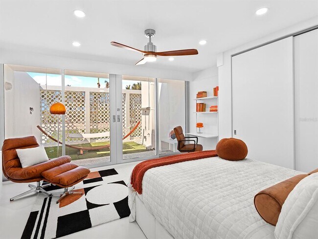 Building Photo - 7647 Sanderling Rd