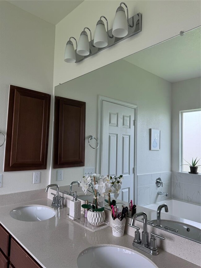 Building Photo - 3653 Carinaro Lp