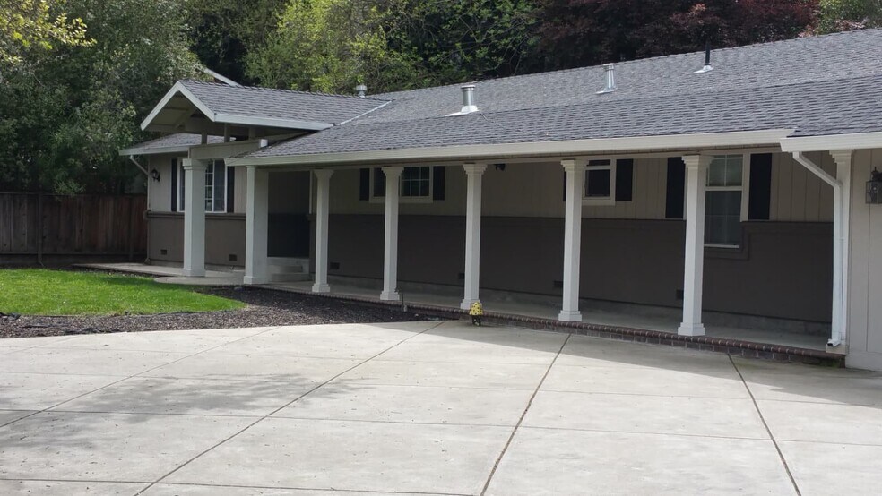 Building Photo - 87 Panoramic Way
