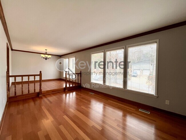 Building Photo - 4704 Privateer Rd