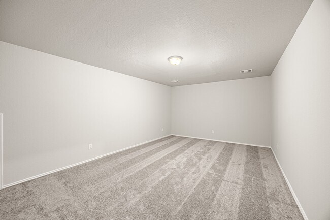 Building Photo - 4608 Mustang Run Dr