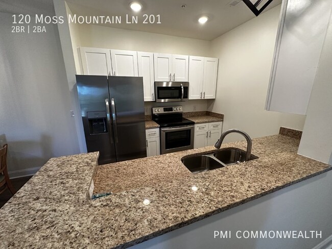 Building Photo - 120 Moss Mountain Ln
