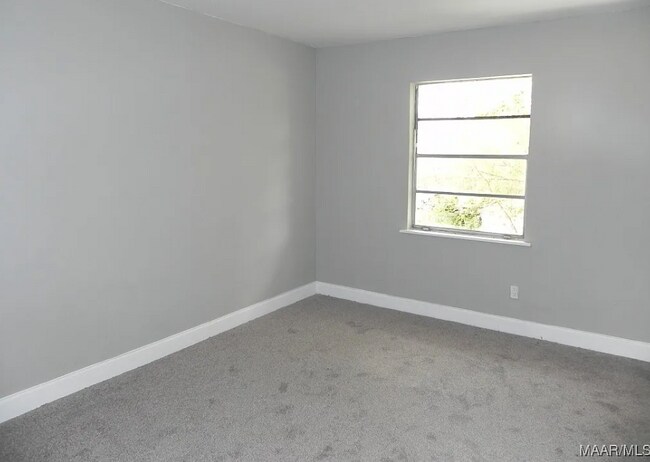 Building Photo - 2724 Endicott Dr