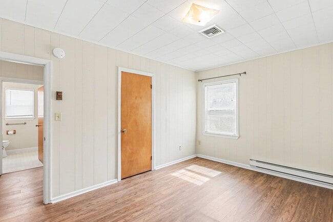 Building Photo - Two bedroom, one bathroom house in Susquehanna Twp.