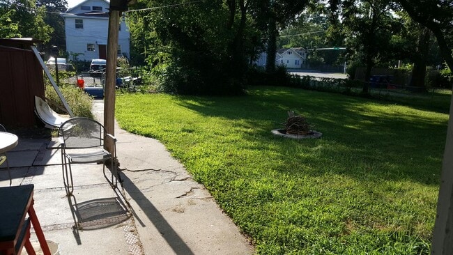 Building Photo - Indiana