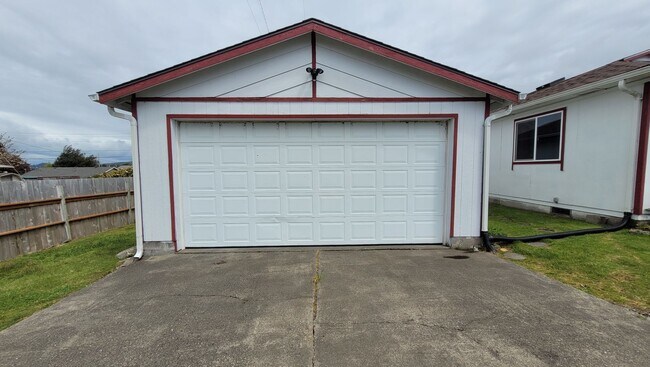 Building Photo - Great Home in Great Location!