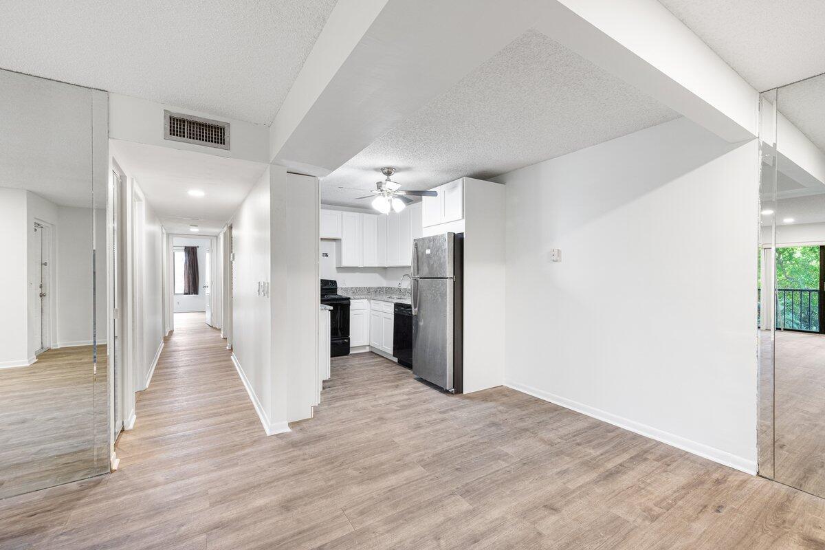 Building Photo - 3618 Alder Dr