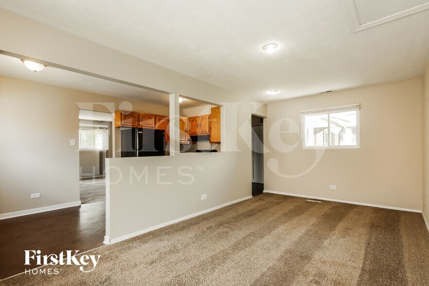 Building Photo - 105 Oxford Ln