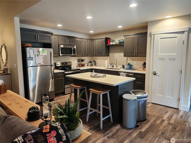 Building Photo - Newer Construction Home