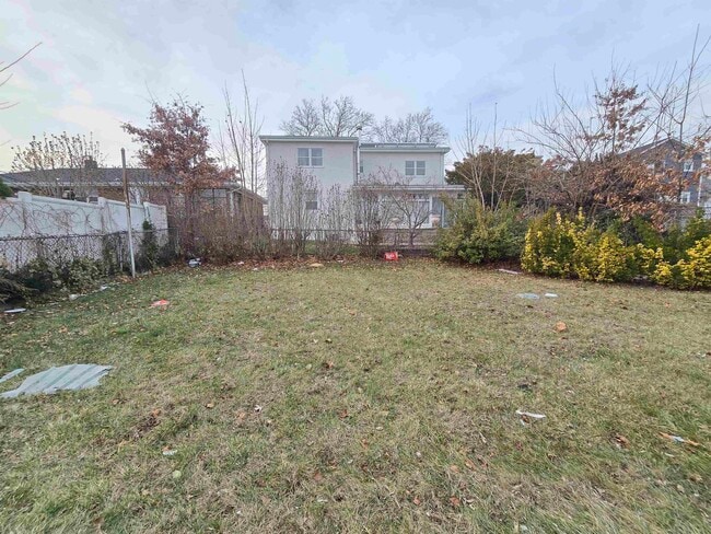 Building Photo - 701 4th St