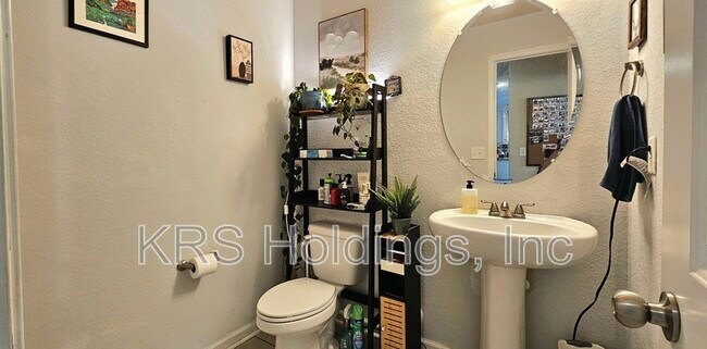 Building Photo - 7721 Cortlandt Pl