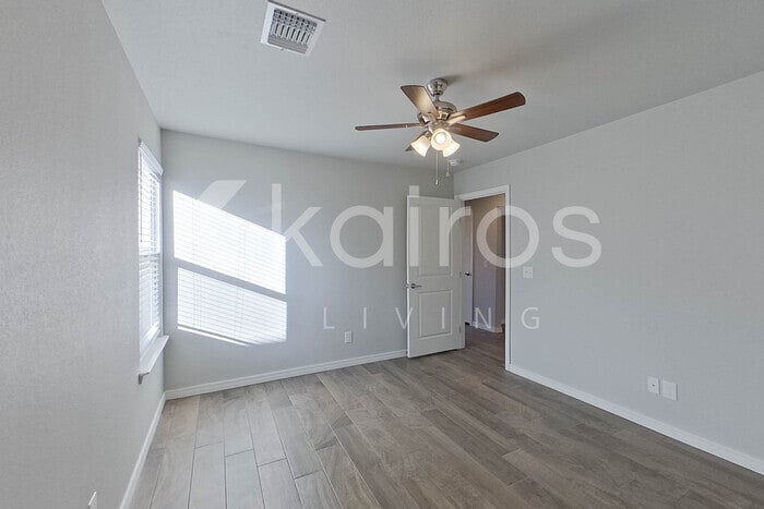 Building Photo - 2803 Bismarck Ave