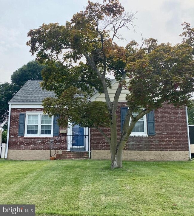 Building Photo - 414 Becker Ave