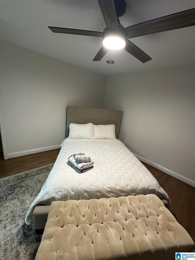 Building Photo - 221 Castlehill Dr