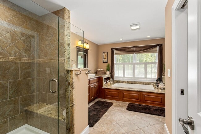 Building Photo - 32 Olive Meadow Ln