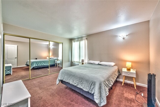 Building Photo - 3145 E Flamingo Rd