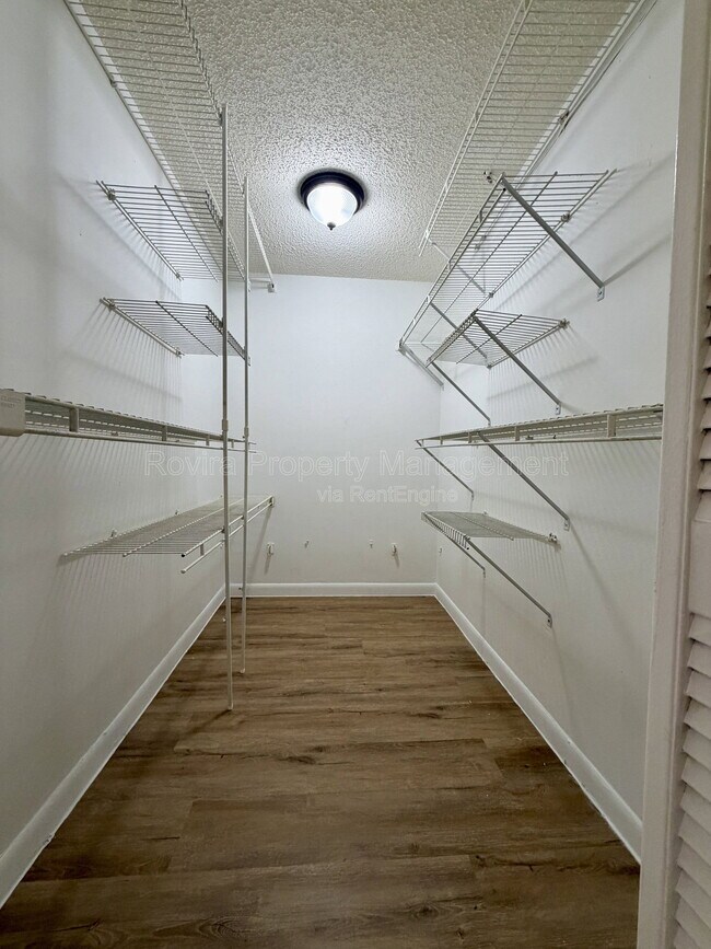 Building Photo - 8660 SW 149th Ave