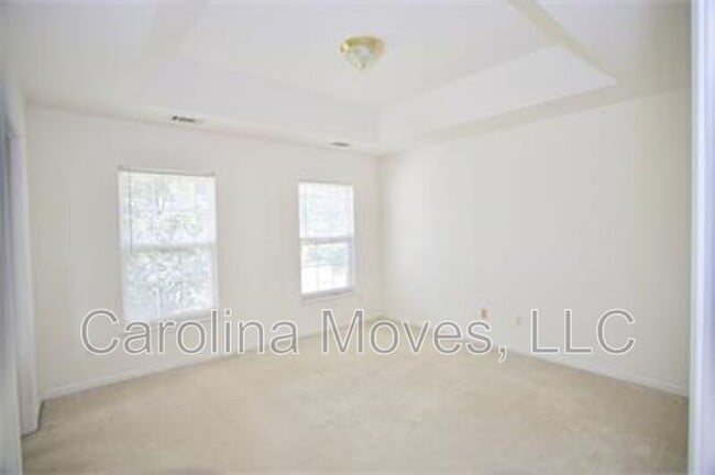 Building Photo - 107 Constantine Way