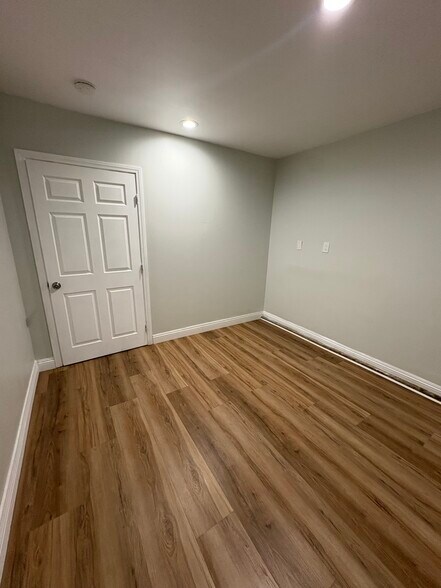 Building Photo - 23592 Flight St