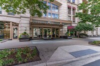 Building Photo - Luxury Living in the Heart of Ballston