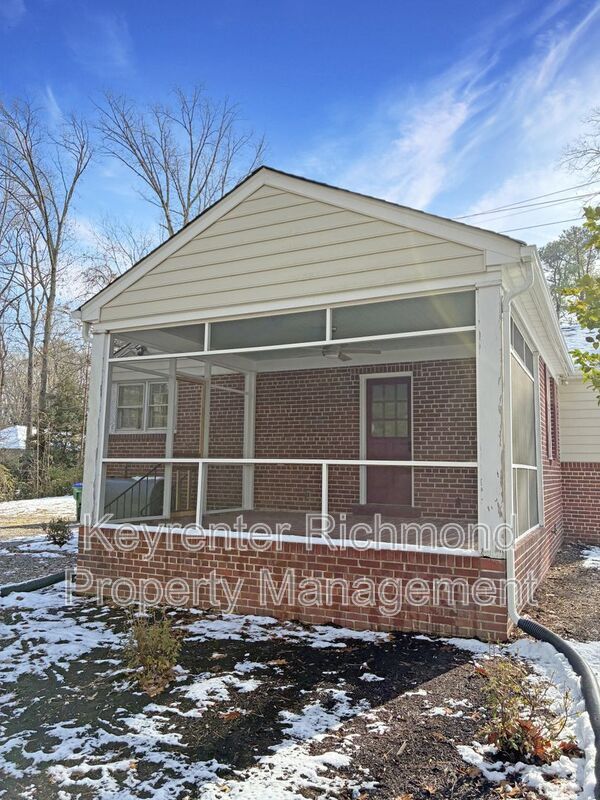 Building Photo - 4233 Pawnee Rd