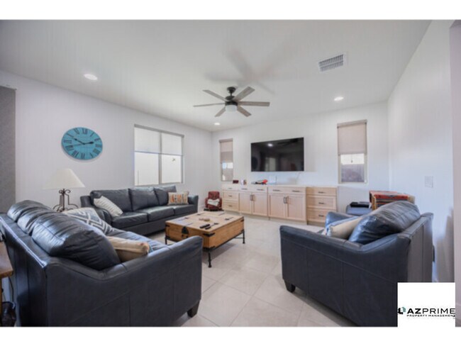 Building Photo - Modern 2/2.5 Mesa Home in Encore at Eastmark with Community Resort-Style Amenities!