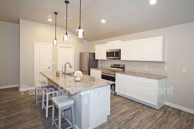 Building Photo - 7717 Bellamy Dr