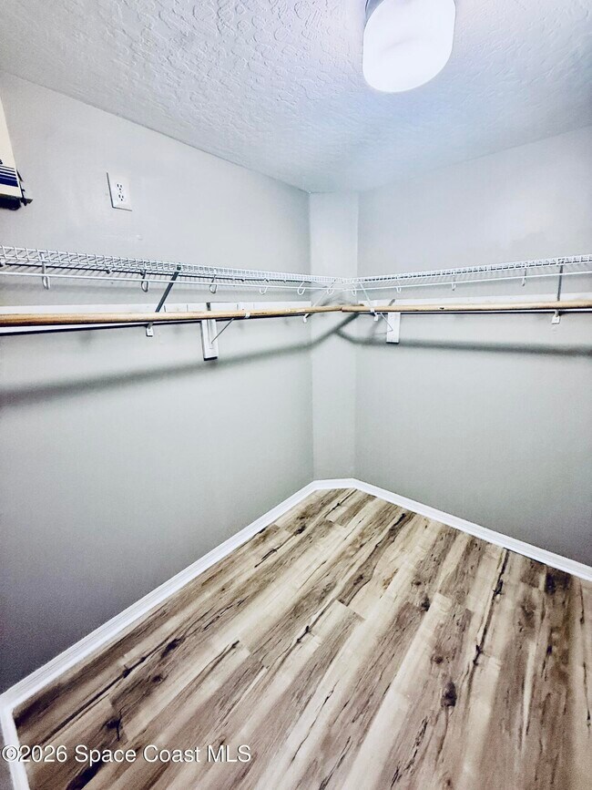 Building Photo - 1686 Rustic Way