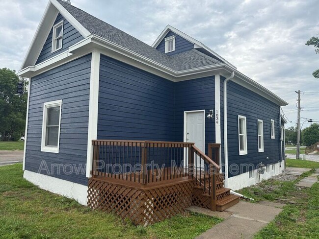 Primary Photo - 1834 N 27th St