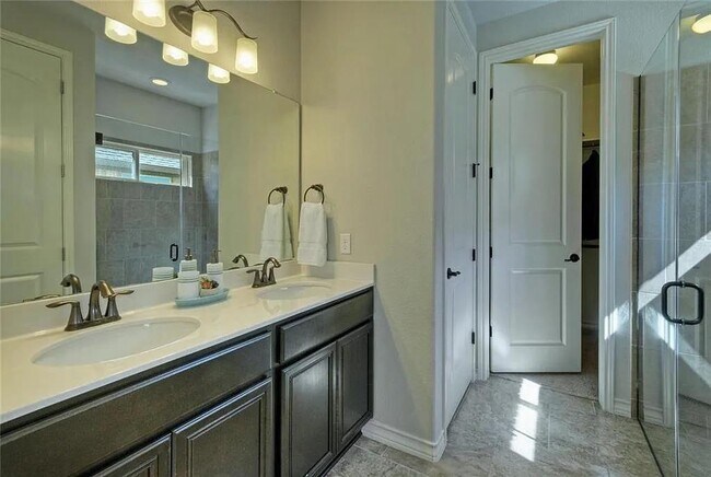 Building Photo - 1324 Clearwing Cir