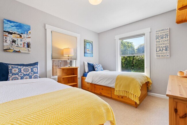 Building Photo - Oceanfront Paradise - 1BR/1BA w/ Additional Sleeping areas  Monthly Rental in Santa Cruz!  Fully ...