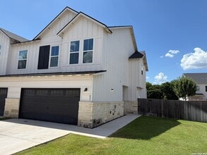 Building Photo - 231 Sapphire Dr