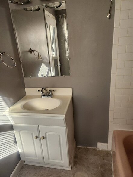 Building Photo - 15 Mc Donald St