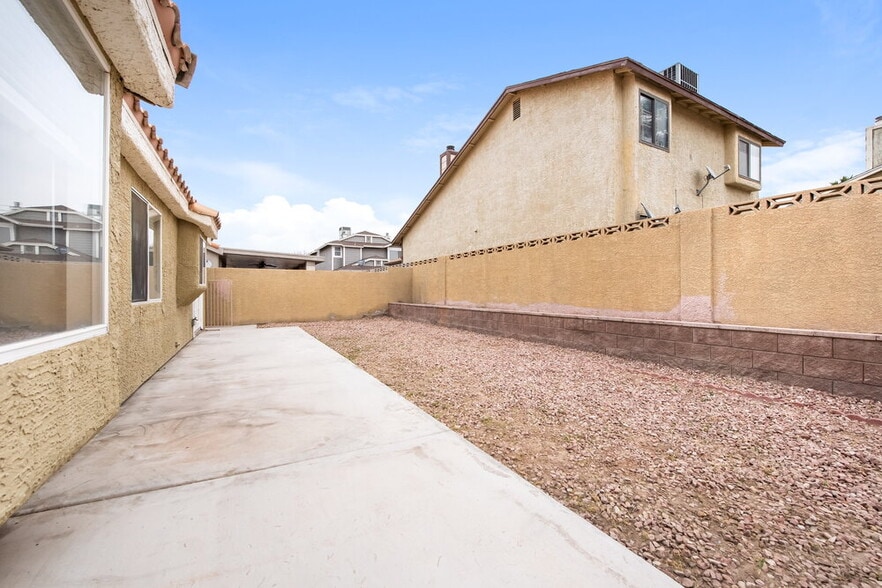 Building Photo - 1532 Helen Belle Dr