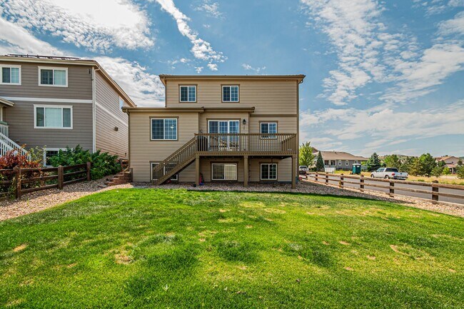 Building Photo - Spacious 5BD, 4BA Castle Rock Home with Fi...
