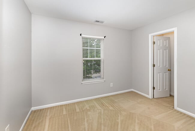 Building Photo - 3727 Bullard St