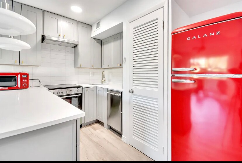 Building Photo - 1255 Ponce Island Dr