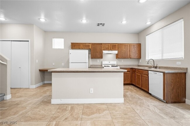 Building Photo - 6743 Winding Wood St