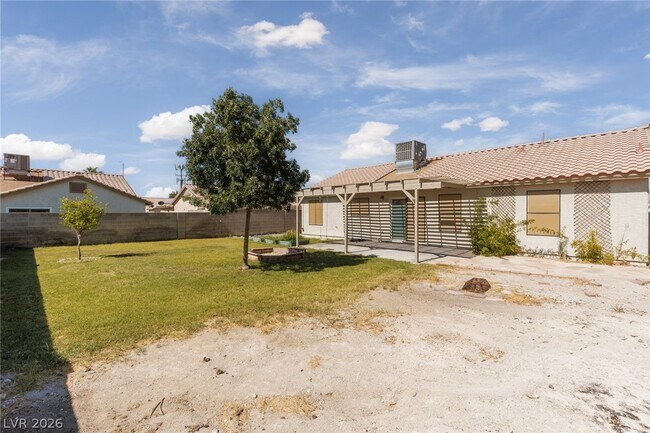 Building Photo - 5220 Don Alberto Ct