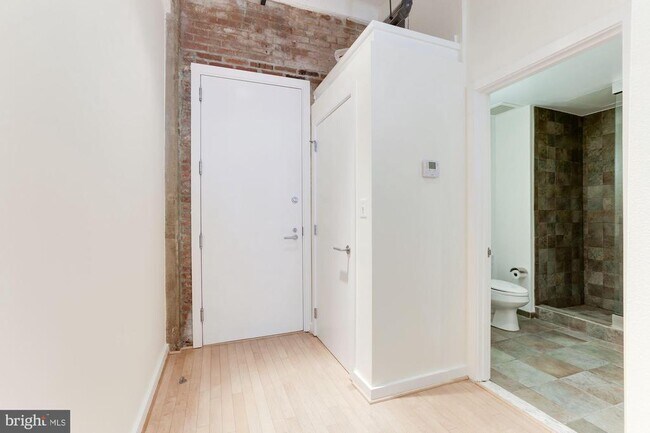 Building Photo - 1401 Church St NW