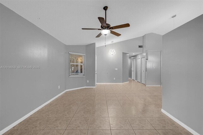 Building Photo - 1308 E Glen Oak Rd