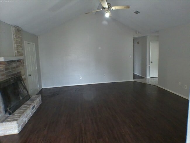 Building Photo - 7322 W Fuqua St