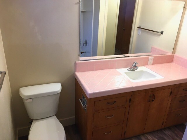 Building Photo - 814 N 700 E