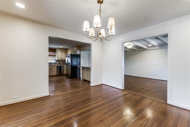 Building Photo - 3224 Villanova St